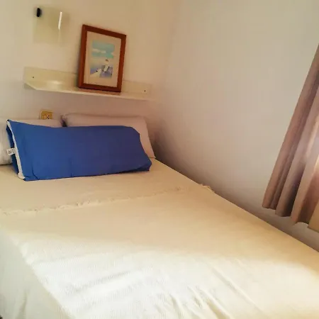 2 Bedrooms Appartement With Shared Pool Furnished Balcony And Wifi At Arenal D'En Castell